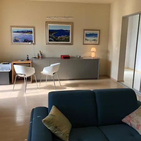 With Pool, Big Garden, Private Pool, A Few Steps From The Beach, 4 Stars 别墅 *